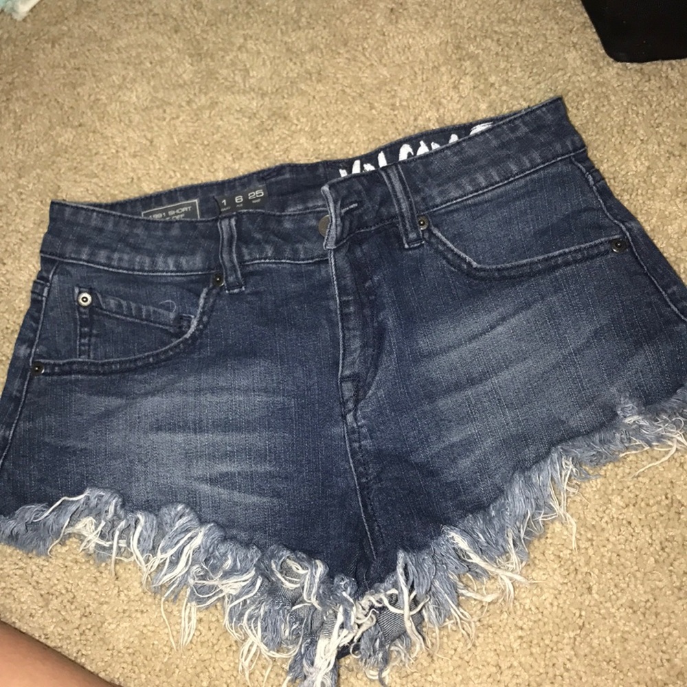 Volcom jean cut off shorts size 1 waist 25